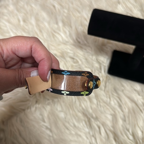 Louis Vuitton Murikami RARE black leather window bracelet - Picture 9 of 12